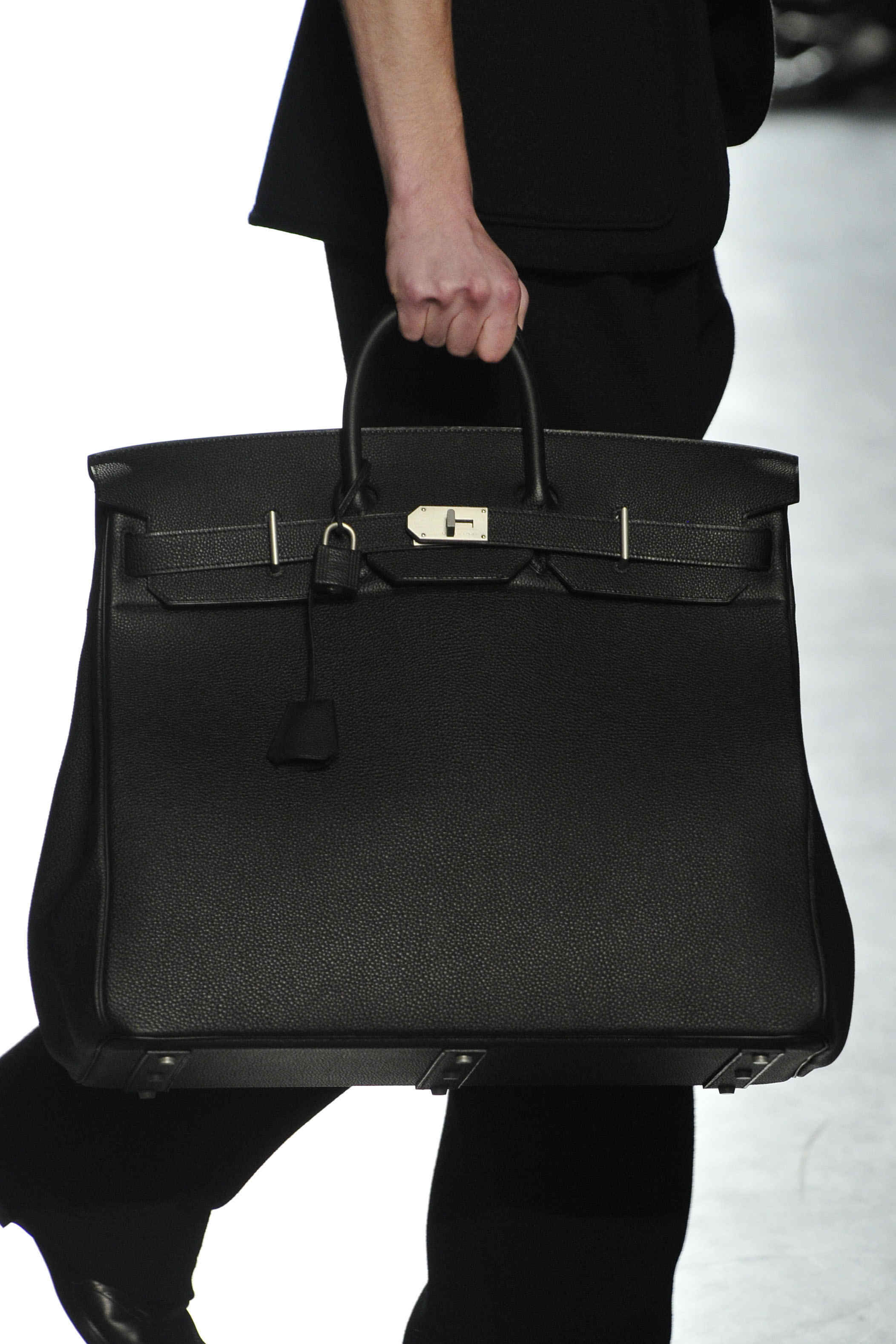 Hermes 2011ﶬbDƬ